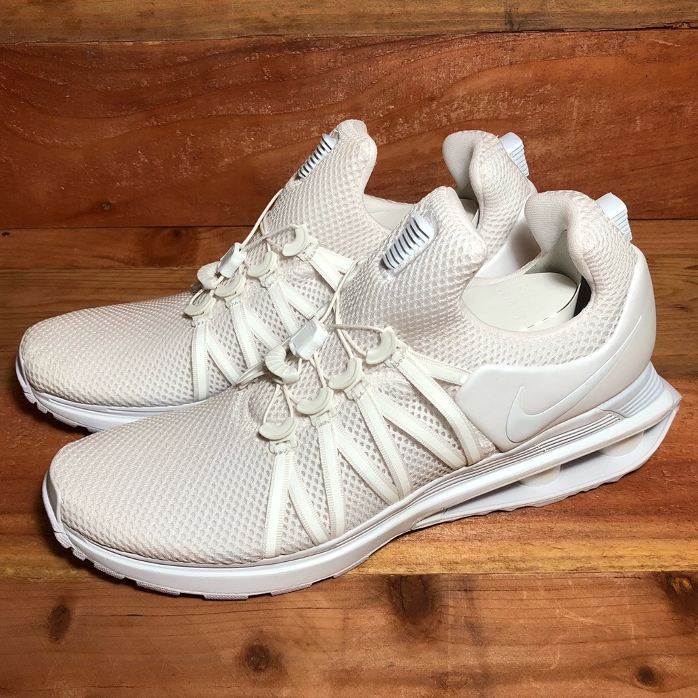 Nike Shox Gravity AR1999-100 Men’s size 11 White